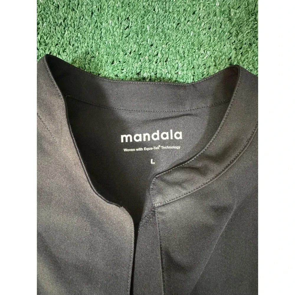 Mandala Black Mandarin Collar‎ Short Sleeve Pullover Top Women's Size L